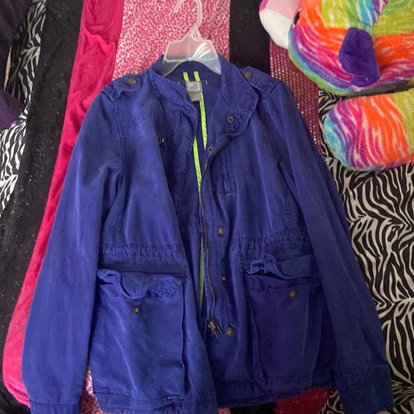 blue long leave jacket 🥰 it’s getting cool so grab a cute affordable jacket - Picture 1 of 1